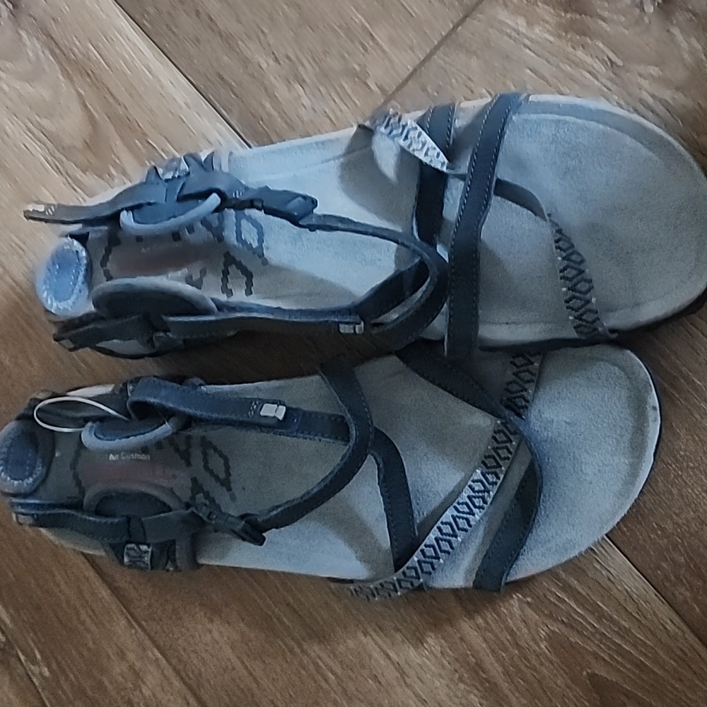Merrell jacardia new sandals